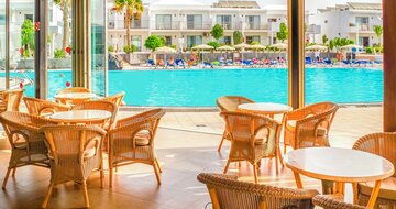 Floresta - bazén - letecký zájazd CK Turancar - Lanzarote, Puerto del Carmen