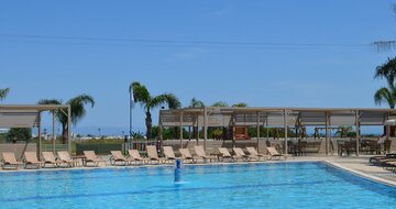 Hotel Virginia - hlavný bazén - letecký zájazd CK Turancar (Rodos, Kallithea)