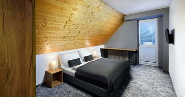 Hotel SKI - podkrovná dvojlôžková izba - individuálny zájazd CK Turancar - Slovensko, Demänovská dolina, Záhradky