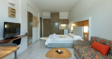 Hotel Sea Side - letecký záber -letecký zájazd CK Turancar-Kréta-Kato Stalos
