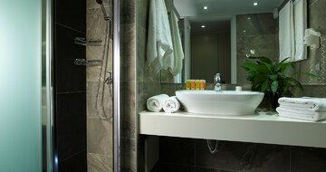 Hotel Elefteria-kúpeľňa-letecký zájazd CK Turancar-Kréta-Agia Marina