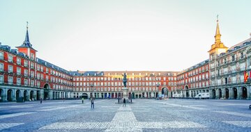 CK Turancar, Letecký poznávací zájazd, Španielsko, To najkrajšie z Madridu a okolia let, námestie Plaza Mayor