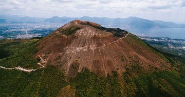 CK Turancar, Letecký poznávací zájazd, Kampánia, sopka Vezuv