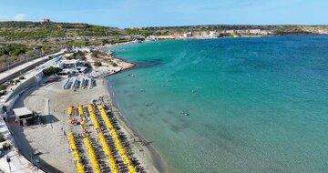 Seabank Resort&Spa – pláž – letecký zájazd CK Turancar – Malta - Mellieha