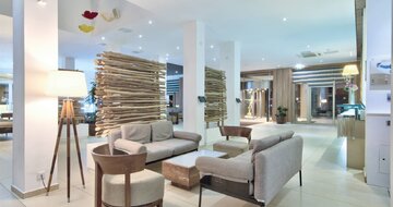 Seabank Resort&Spa – hala – letecký zájazd CK Turancar – Malta - Mellieha