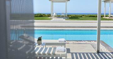 Hotel Amira Luxory Resort - izba so súkromným bazénom - letecký zájazd CK Turancar - Kréta, Adelianos Kampos