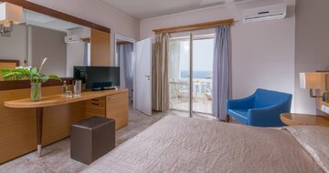 Hotel Athina Palace - rodinná izba - letecký zájazd CK Turancar - Kréta, Mades