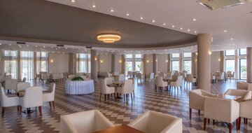 Hotel Athina Palace - reštaurácia - letecký zájazd CK Turancar - Kréta, Mades