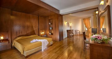 Hotel Athina Palace-letecký zájazd CK Turancar-Kréta-Mades