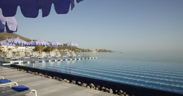 Hotel I resort - bazén - letecký zájazd CK Turancar - Kréta, Stalida