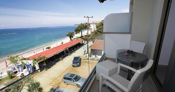 Hotel Akti Pefkari -  terasa - zájazd CK TURANCAR