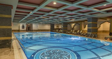 Royal Dragon Hotel - vnútorný bazén - letecký zájazd od CK Turancar - Turecko, Evrenseki