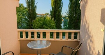 Villa Toni - balkón - autobusový zájazd CK Turancar - Chorvátsko, Sveti Filip i Jakov