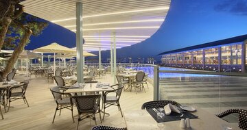 Hotel Arina Beach - bar pri bazéne - letecký zájazd CK Turancar - Kréta, Agia Marina