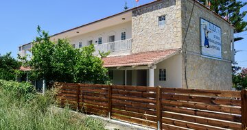 Dias apartments-apartmánový dom-letecký zájazd CK Turancar-Kréta-Kavros