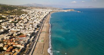 Elina hotel Apartments - pláž - letecký zájazd CK Turancar - Kréta, Rethymno
