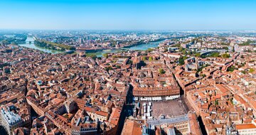 CK Turancar, Letecký poznávací zájazd, Mestá pod Pyrenejami,Toulouse