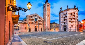 Poznávacie zájazdy CK Turancar, Bologna a San Maríno s kúpaním, Piazza del Duomo, Parma