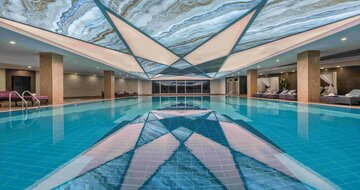 Delphin Be Grand Resort - vnútorný bazén - letecký zájazd CK Turancar - Turecko, Lara