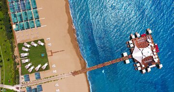 Von Resort Elite - plážové mólo - letecký zájazd CK Turancar - Turecko, Colakli