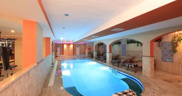 Eftalia Downtown Hotel - vnútorný bazén - letecký zájazd CK Turancar - Turecko, Alanya