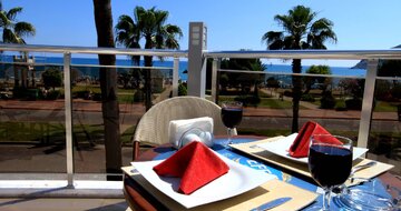 Eftalia Downtown Hotel - výhľad na more z terasy - letecký zájazd CK Turancar - Turecko, Alanya