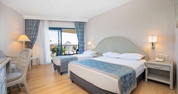 Aska Just in Beach - izba s bočným výhľadom na more v hlavnej budove - letecký zájazd CK Turancar - Turecko, Avsallar
