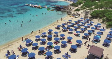 Hotel Dome Beach , pláž, Ayia Napa, Cyprus, pláž- letecký zájazd s CK Turancar