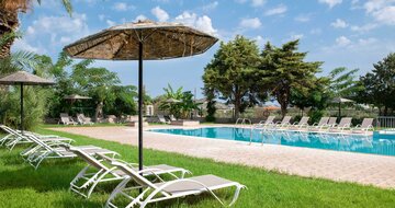 Hotel Rose - bazén - letecký zájazd CK Turancar (Rodos, Kallithea)