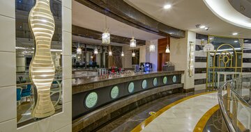 Diamond Premium Hotel & Spa - Petit bar - letecký zájazd CK Turancar - Turecko, Titreyengöl