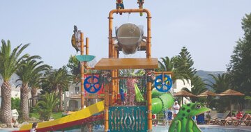 Akti Coast Club - detský bazén so šmýkalkami - letecky zájazd CK Turancar - Marmari, Kos