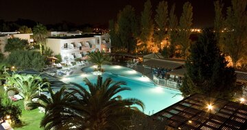 Hotel Golden Odyssey - večerný pohľad - letecký zájazd CK Turancar (Rodos, Kolymbia)