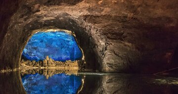 Poznávacie zájazdy CK Turancar, Rakúsko, Zámok Franzesburg a Seegrotte, jaskyňa Seegrotte