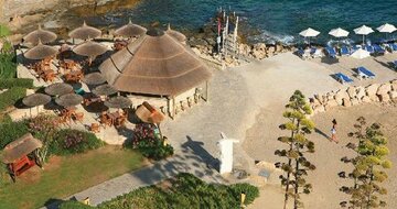 Cynthiana Beach Hotel - plážový bar - letecký zájazd CK Turancar - Cyprus, Paphos