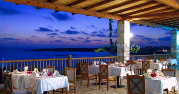 Coral Beach Hotel Resort - reštaurácia - letecký zájazd CK Turancar - Cyprus, Coral Bay