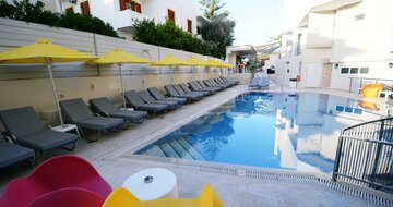 Hotel Dimitrios Beach - bazén - letecký zájazd CK Turancar - Kréta, Rethymno