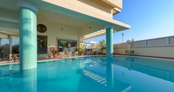 Hotel Mediteranean - bazén - letecký zájazd CK Turancar (Rodosi)