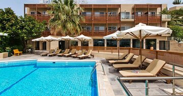 Minos Hotel - bazén - letecký zájazd CK Turancar - Kréta, Rethymno