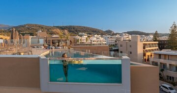 Minos Ambassador - infinity bazén - letecký zájazd CK Turancar - Kréta, Rethymno
