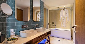 Minos Ambassador - Ambasador Suite - letecký zájazd CK Turancar - Kréta, Rethymno