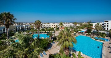 Hotel Tigaki - pohľad na bazén - letecky zájazd CK TURANCAR Kos Tigaki