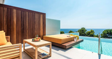 Hotel White Rock of Kos - terasa s bazénom - letecky zájazd CK Turancar - Kefalos, Kos
