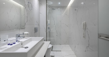 Hotel Oceanis Park - kúpelňa - letecký zájazd CK Turancar - Ixia, Rodos