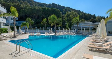 Hotel Oceanis Park - bazén - letecký zájazd CK Turancar - Ixia, Rodos