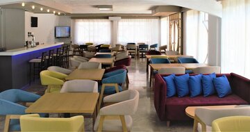 Apollon Hotel - bar - letecký zájazd CK Turancar - Kréta, Agios Nikolaos