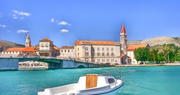 CK Turancar, poznávacie zájazdy autobusom, Národné parky a poklady Jadranu - Chorvátsko a Bosna a Hercegovina, Trogir