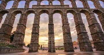 CK Turancar, Letecký poznávací zájazd, Katalánsko a poklady UNESCO,Segovia, Aquadukt