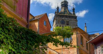 CK Turancar, autobusový poznávací zájazd, Rumunsko - Sedmohradsko a Transylvánia, Sighisoara, orloj z diaľky