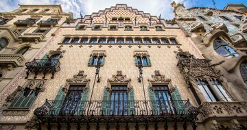 CK Turancar, Letecké poznávacie zájazdy, Španielsko, Barcelona, Girona a Montserrat s kúpaním, Casa Battlo 