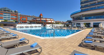 Lonicera Premium - bazén - letecký zájazd CK Turancar - Turecko, Türkler